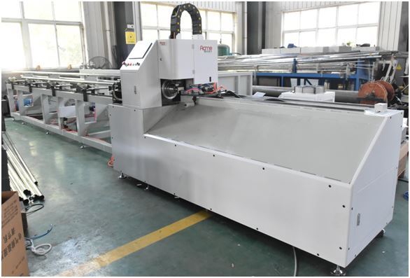 Peiriant Torri Tiwb Metel Laser Fiber